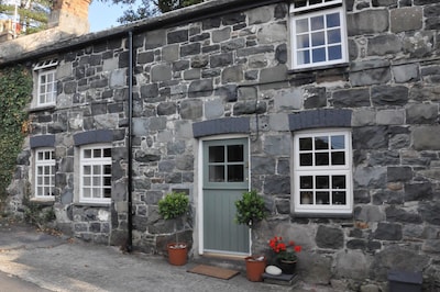 Traditionelles walisisches Häuschen in Snowdonia Nationalpark. Besuchen Sie Wales 4 Sterne bewertet