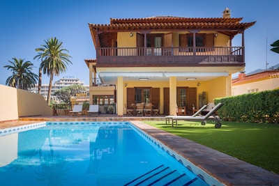 Villa Limonero Luxury Private  - heatable Pool, BBQ, central, WIFI.