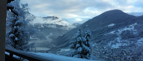 Vue du salon sur la chaîne des Fizz