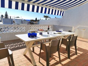 Fantastic setting for al fresco dining!