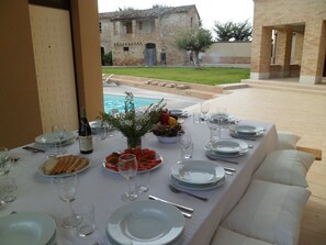 Dining views into the garden

