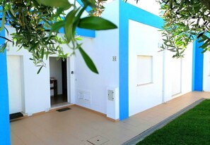 A warm welcome at Casa Tedi's Front Door