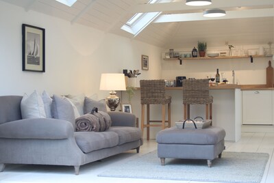 The Net loft@ Devonia Cottage Croyde, sleeps 2 Private Hot Tub