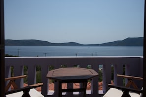 Upper- floor balcony sea view