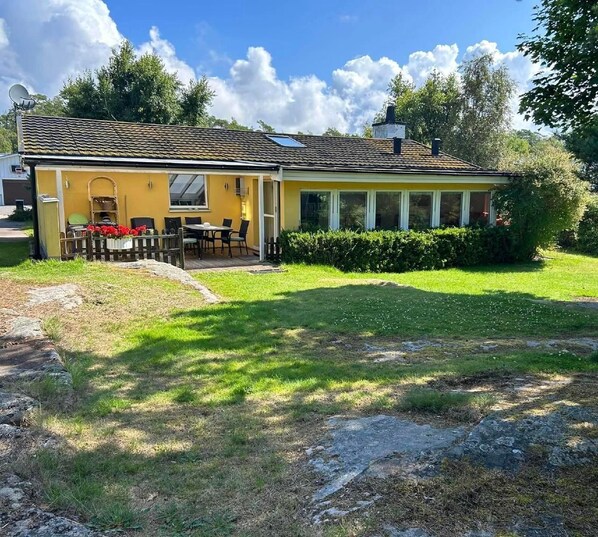 House and garden