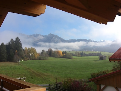 South-facing apartment with uninterrupted mountain views! Wonderfully calm! WiFi free.