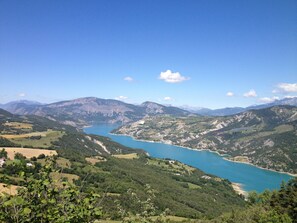 Lac de Serre Poncon