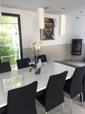 SALLE A MANGER