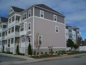 Front and Side View of the Townhouse