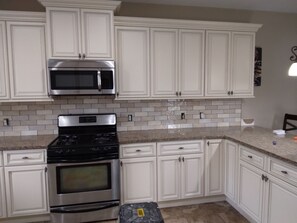 additional kitchen pic