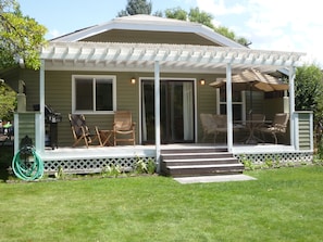 Lexan covered pergola over deck