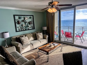 Living Room w/ Beautiful View