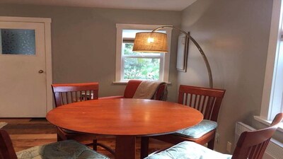 Bright and Spacious Suite in Desirable Comox Peninsula-Short Term or Vacation