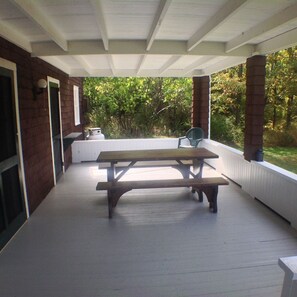 Outdoor dining