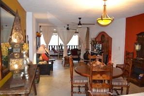 Casa Soltar Dining/Living Rooms