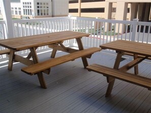 Large Deck off of Living Room