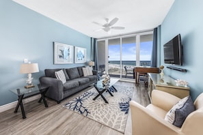 Main living area, flat screen TV
