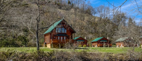 Cabins on the River in Pigeon Forge "River Cabin" - Located on the Little Pigeon River