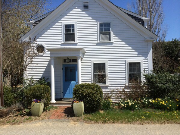 house from the street