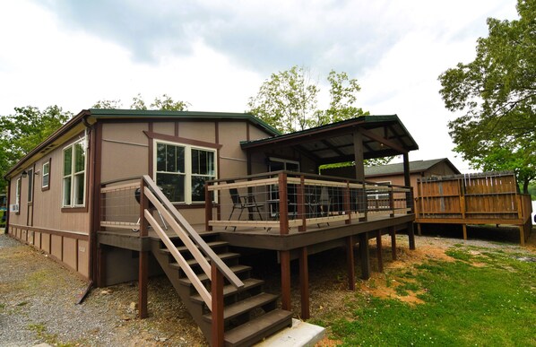 new rear covered deck looking at lake 