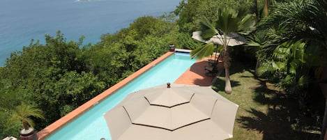 A stunning view of the pool and Cayo Luis Pena Nature Reserve