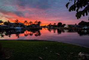 Romantic view of sunset from the backyard (can also see this view from the spa)