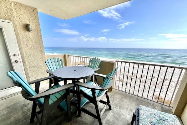 Tropical Winds 304 - Private balcony with bar height table and chairs