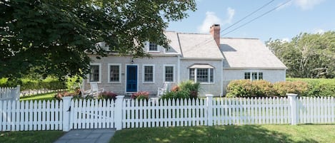 Front elevation of The White Foam House at 173 Chatham Bars Ave