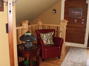 upstairs sitting area