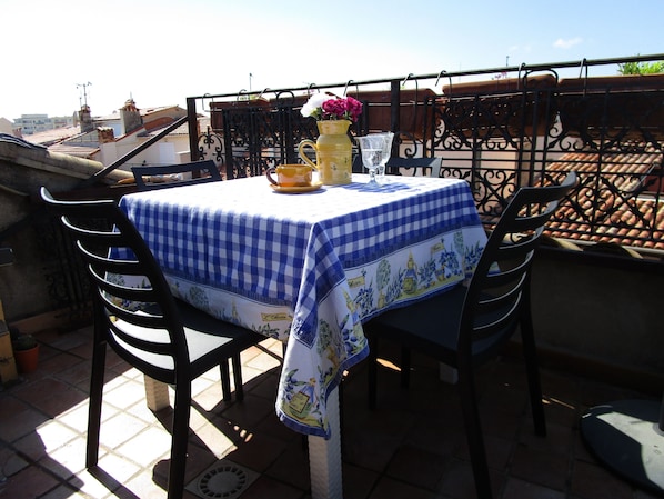 The roof terrace - facing old town