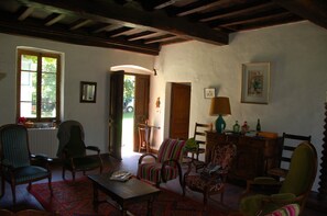 Le salon du bas