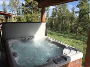 Bain à remous extérieur