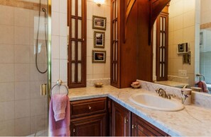 En suite