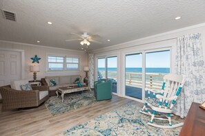 Welcome to an oceanfront stay you will love!