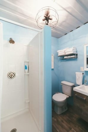 BathroomwithShower