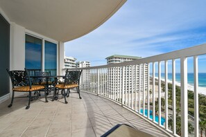 Silver Shells  St. Maarten 1003- Balcony View