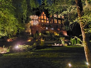 Night view of lodge 