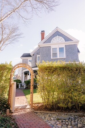 Entry Path