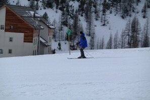 Snow and ski sports