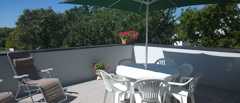 Belle terrasse de 28 m2 parfaitement équipée et orientée plein sud