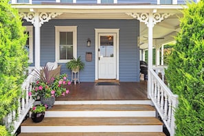 Front Entrance (Private Space)