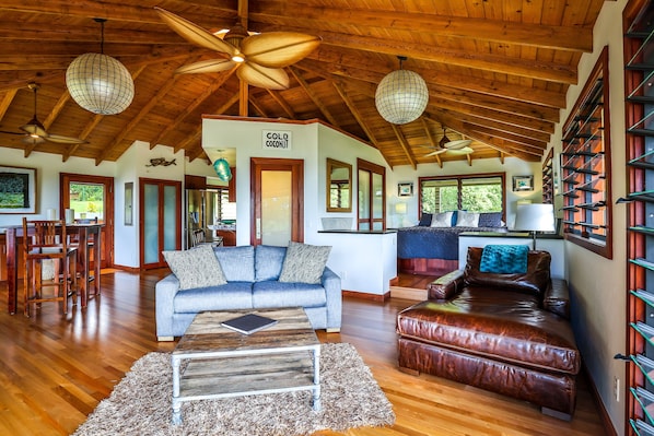 Ocean Suite Living room and bedroom