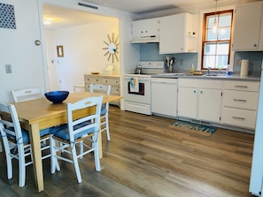Full kitchen