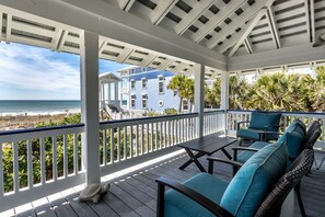 Gulf Side Deck with unobstructed views to the water