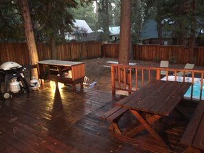 BBQ, Deck and Backyard