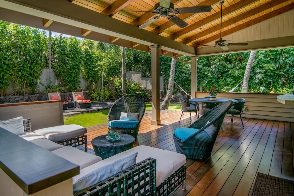 Lanai of a rental house in Paia near some of the most adventurous Maui activities