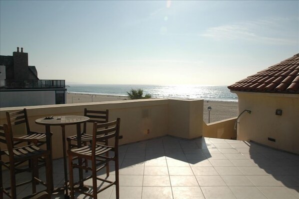 Rooftop deck with amazing ocean view