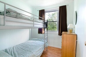 Bunk bed room