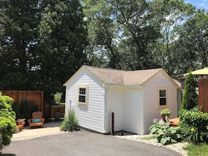 View with driveway