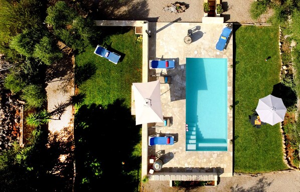 Situación de la piscina desde el cielo 